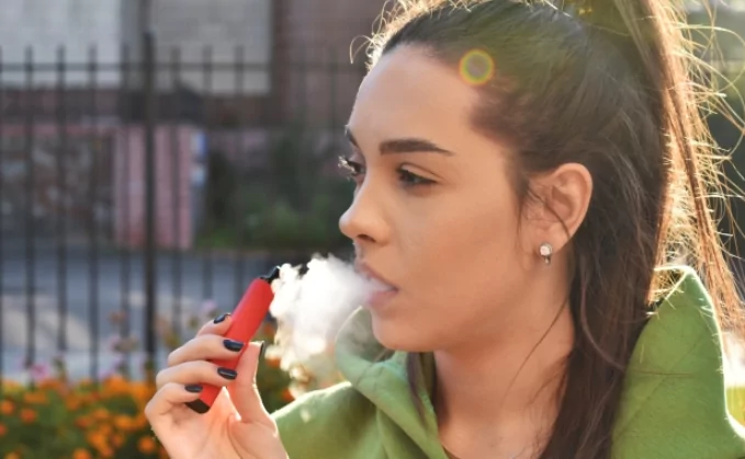 UK Considers Action Against Flavored Disposable E-cigarettes