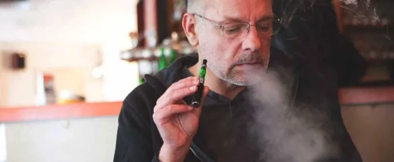 Illinois Proposes Vape Indoors Ban