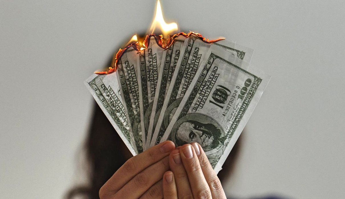 Can You Save Money by Switching from Smoking to Vaping