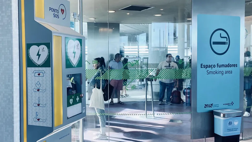 smoking area in Portugal airports