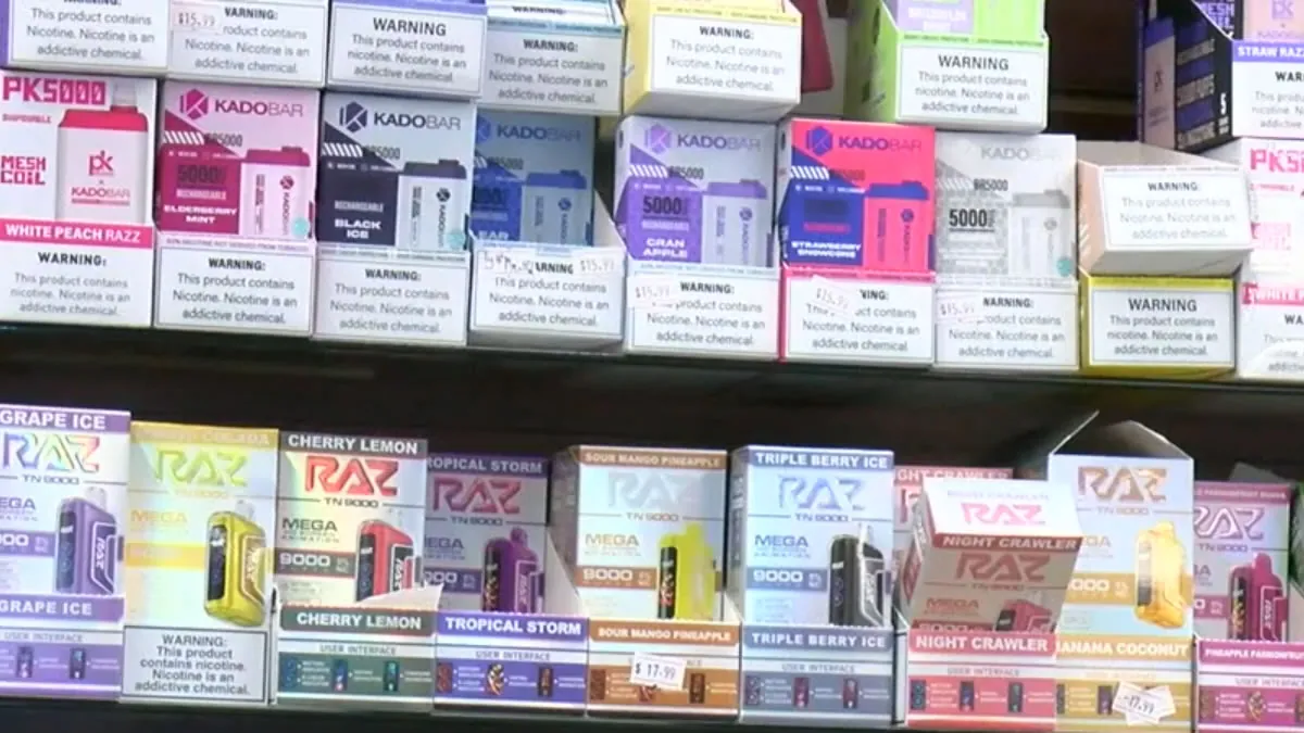 Alabama's New Vape Law HB8: Flavors, Sales & Youth Rules 2 Alabama ban vaping public places