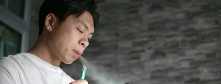 Vietnam halts e-cigarette imports