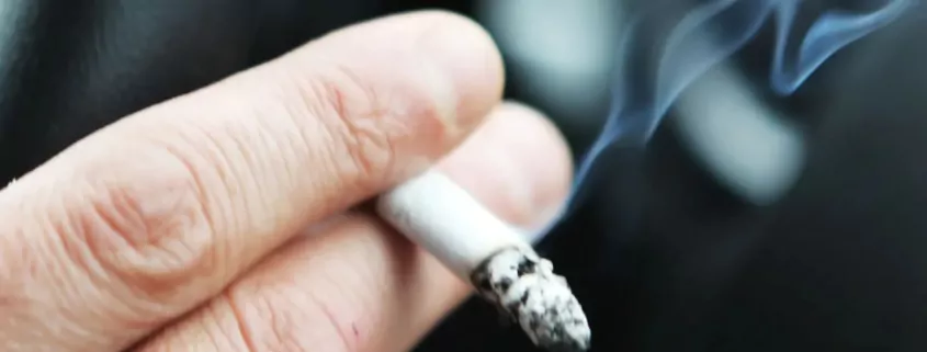 West Virginia bans smoking cars children