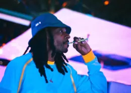 smoking vaping on stage