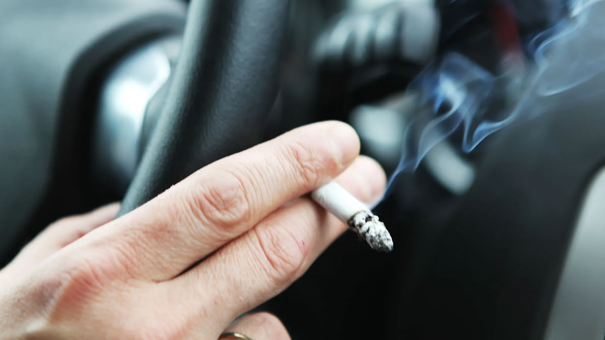 Is It Illegal to Vape or Smoke While Driving in South Dakota? - Ecigator