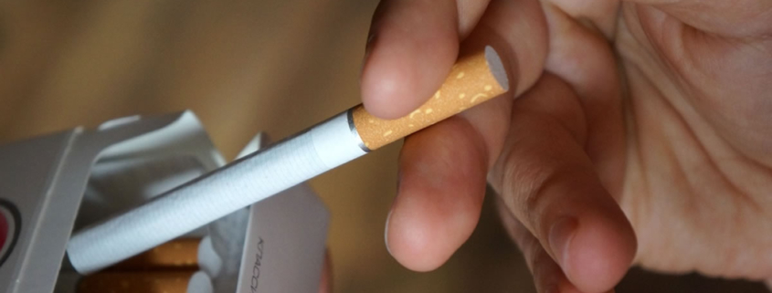 1743601054 Russia smoking survey