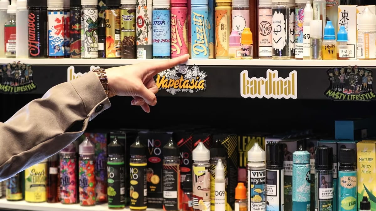 elfbar nachfüll pod läuft aus Uwell Crown Pod Kit Starter Kit vape e-cigarette South Korea main image 1