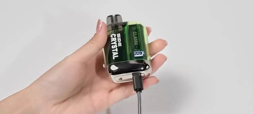 charging ske crystal vape SKE Crystal Plus Kit | 400mAh Battery main image 0