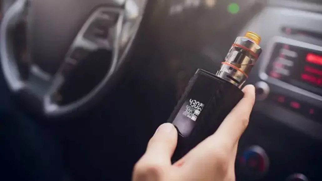 Germany: Tapping Vape Touchscreen While Driving is Illegal