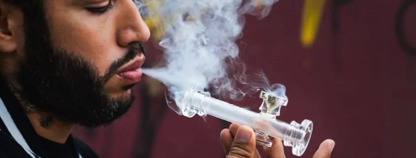 Cultural and Functional Perspectives on the Use of Bongs 1 Cultural and Functional Perspectives on the Use of Bongs