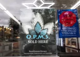 New York Enacts Stricter Kratom Laws: Age Limit Raised to 21, Warning Labels Mandated 4 New York Kratom Law, Kratom Age Limit 21