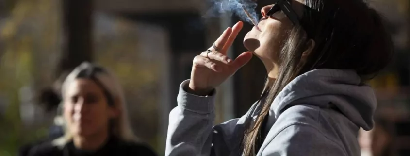 Россия одобрила закон о блокировке сайтов с онлайн-продажей табака 1 Spain Smoking Ban, Vape Restrictions