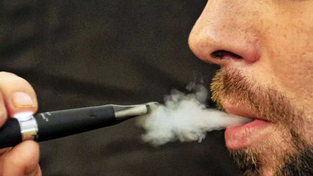taxe cigarette électronique france Cigarette électronique : bientôt une nouvelle taxe sur les liquides de  vapotage ? main image 0